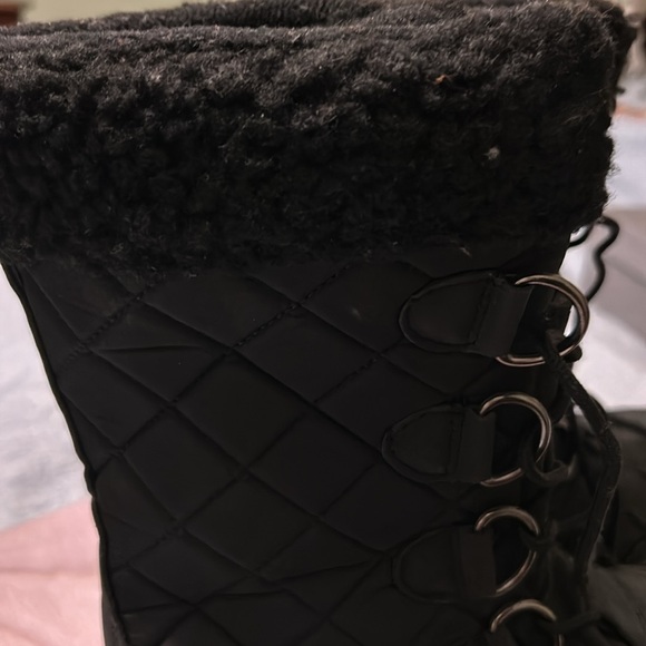 Women’s Bearpaw Cassie Boots - Picture 3 of 9